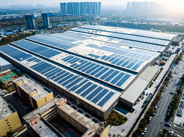 Commercial mall rooftop with solar